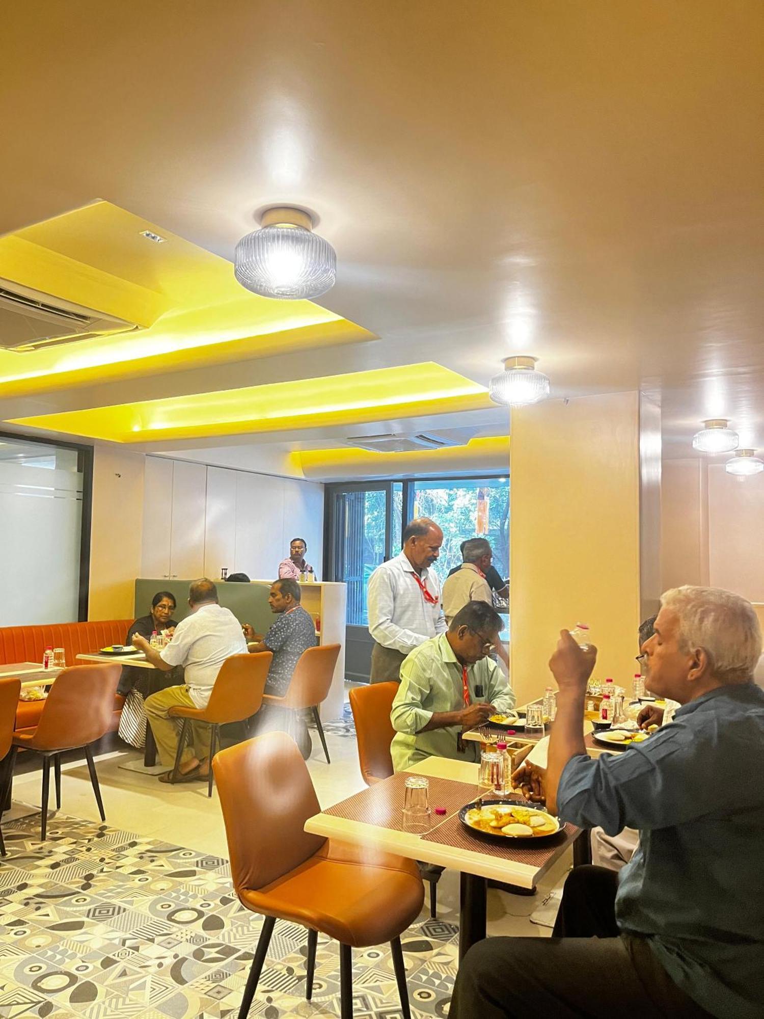 Banzai Rooms Nashik Extérieur photo